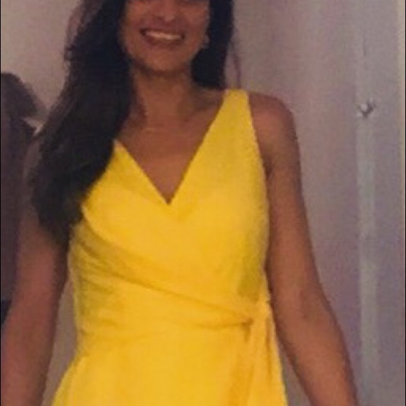 Beautiful yellow dress from Lulus - Picture 6 of 7